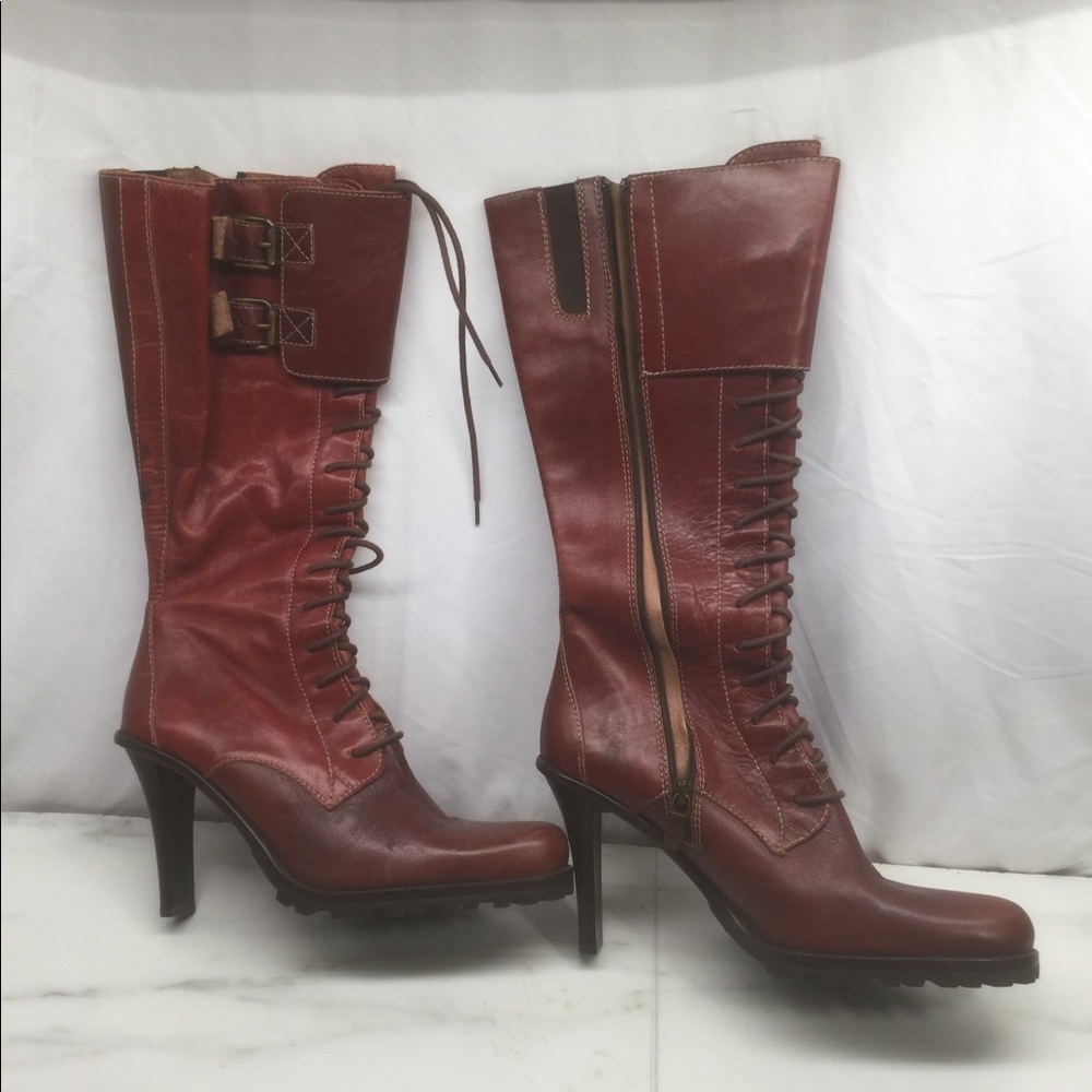 Lady’s Donald J. Pliner Boots